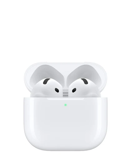 蓋の開いた充電ケースに収納されているAirPods 5（標準モデル）