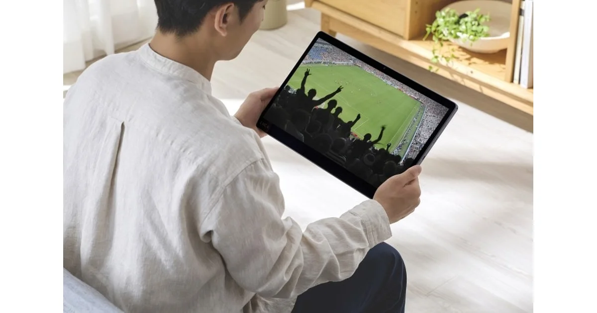 LUCAの15.6型タブレットは置くだけ充電で完結するか｜TM15F1Q74-V1Hのマグネット機構とスタンド15Wを整理したのアイキャッチ画像